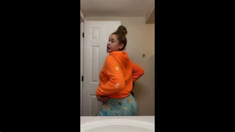 baddie twerk|thick.